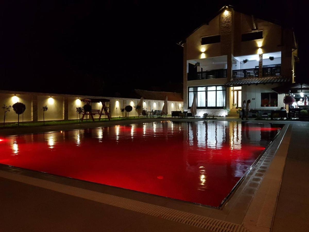 Pensiunea Luminita Târgu Jiu Exteriér fotografie